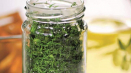 Nejlepší recepty na sklizeň kopru na zimu, který je lepší na konzervaci, jak zachovat vůni