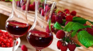Top 2 recepty na výrobu vína z malin a rybízu doma