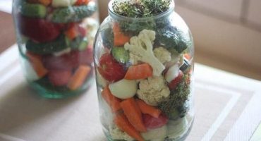 7 Jednoduchých receptů na nakládání různého květáku na zimu