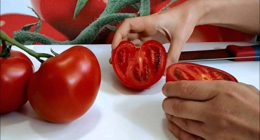 Popis odrůdy rajčat krása f1, její vlastnosti a produktivita