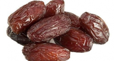 Popis odrůd královských datlí, jejich užitečných vlastností a poškození