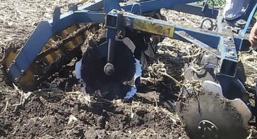 Hlavní a předseťové zpracování půdy po kukuřici