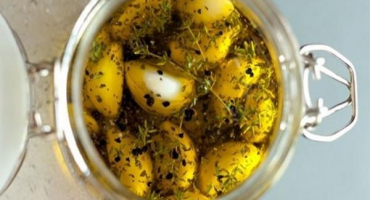 Recept na vaření česneku na zimu v oleji krok za krokem