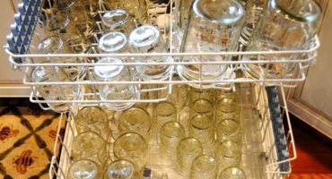 Pravidla pro sterilizaci plechovek v myčce, je to možné