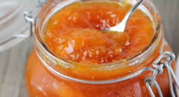 Jednoduchý recept na výrobu meruňkového džemu doma na zimu