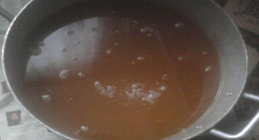 Recept a proporce pro přípravu medového krmení pro včely na podzim