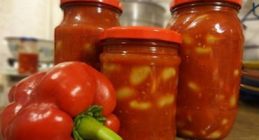 Recepty na konzervování fazolí v rajčatech na zimu jako v obchodě