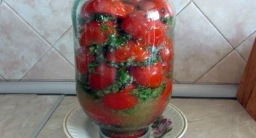 Nejchutnější korejský rajčatový recept na zimu si budete olizovat prsty