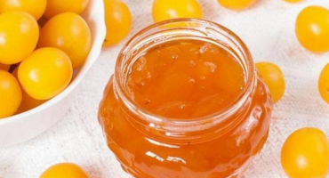 Složení umělého medu, jak a z čeho si ho doma vyrobit