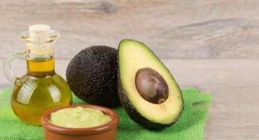 Vlastnosti a použití avokádového oleje doma, výhody a škody