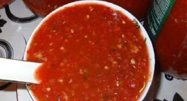 Top 10 receptů krok za krokem na satsebeli na zimu doma, skladování