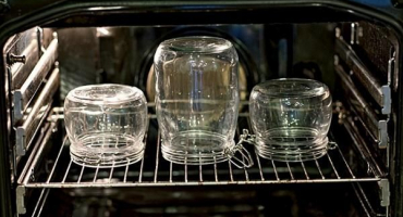 Top 10 nejchutnějších receptů z rajčat v rajčatové šťávě na zimu