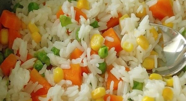 Top 11 receptů na přípravu rýže se zeleninou na zimu doma