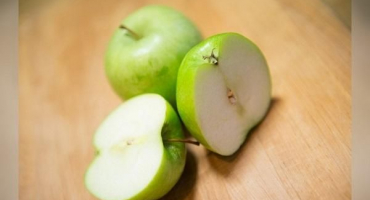 Top 2 recepty na přípravu jablečného a skořicového kompotu na zimu