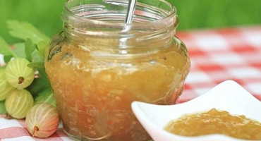 Top 2 recepty na zimní želé z černého rybízu a angreštu