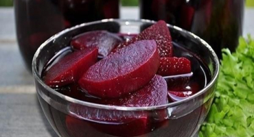Top 6 receptů na přípravu marinády z červené řepy na zimu