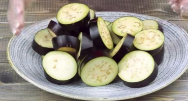 Top 8 receptů krok za krokem na výrobu kobrího lilku na zimu