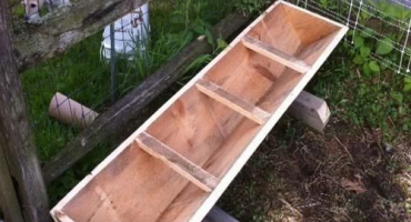 Typy a velikosti zásobníkových podavačů pro prasata, výkresy a instalace svépomocí