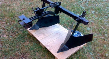 Typy bramborových kopců pro pojízdný traktor: jak vyrobit a upravit vlastními rukama?