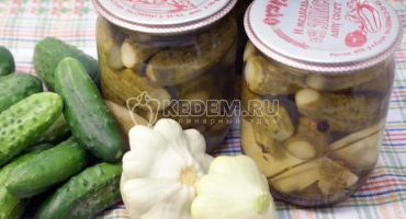 Lahodný recept na přípravu nakládané tykve s okurkami na zimu