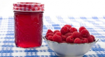 Lahodný recept na výrobu malinového sirupu na zimu doma